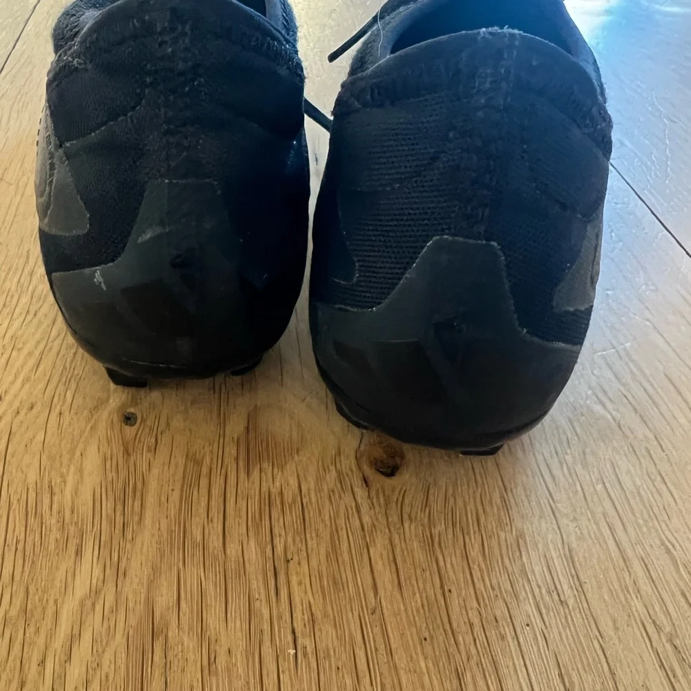 Adidas Predator size 4 - Picture 4 of 5